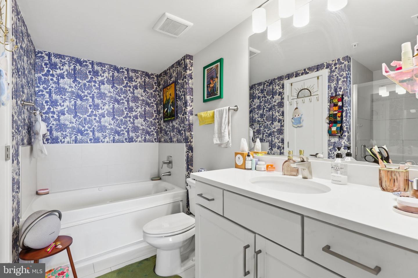 50 Florida Ave Ne #819 Property Photo 19