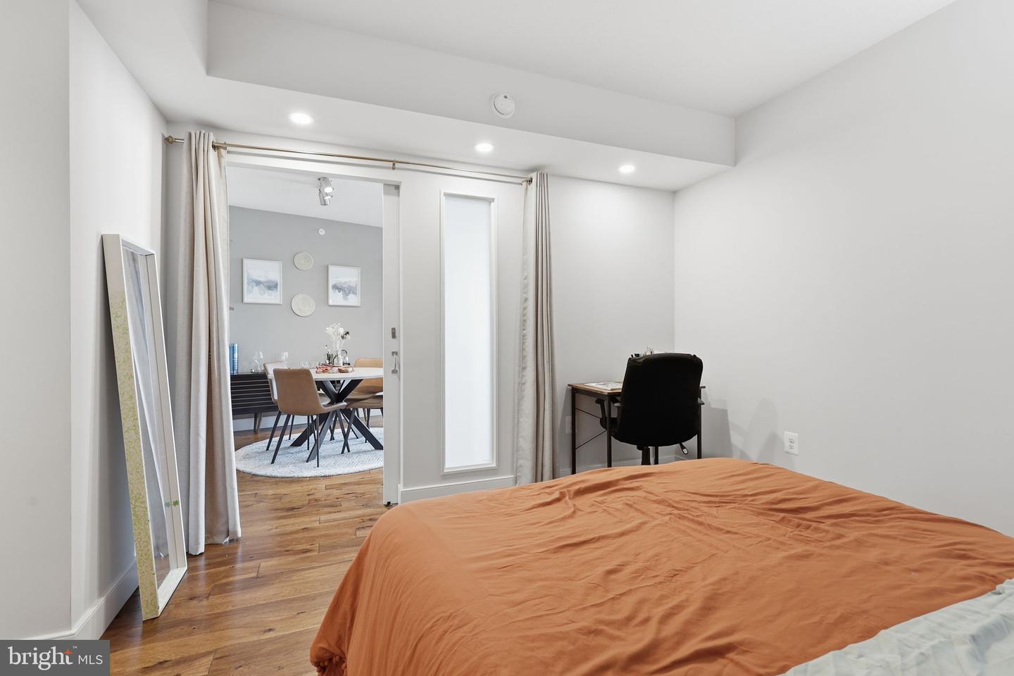 50 Florida Ave Ne #819 Property Photo 25