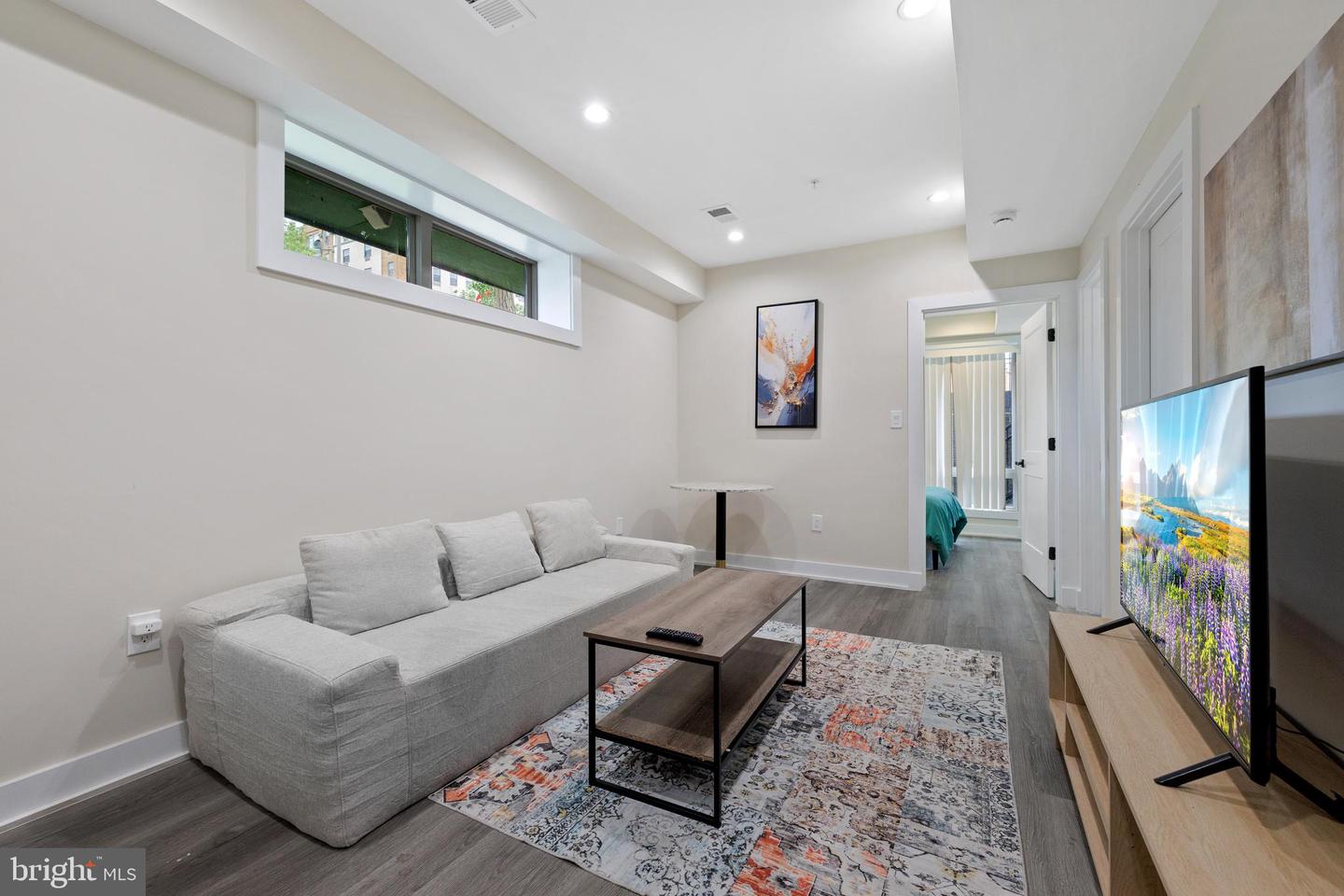 3517 14th St Nw #b01 Property Photo 3
