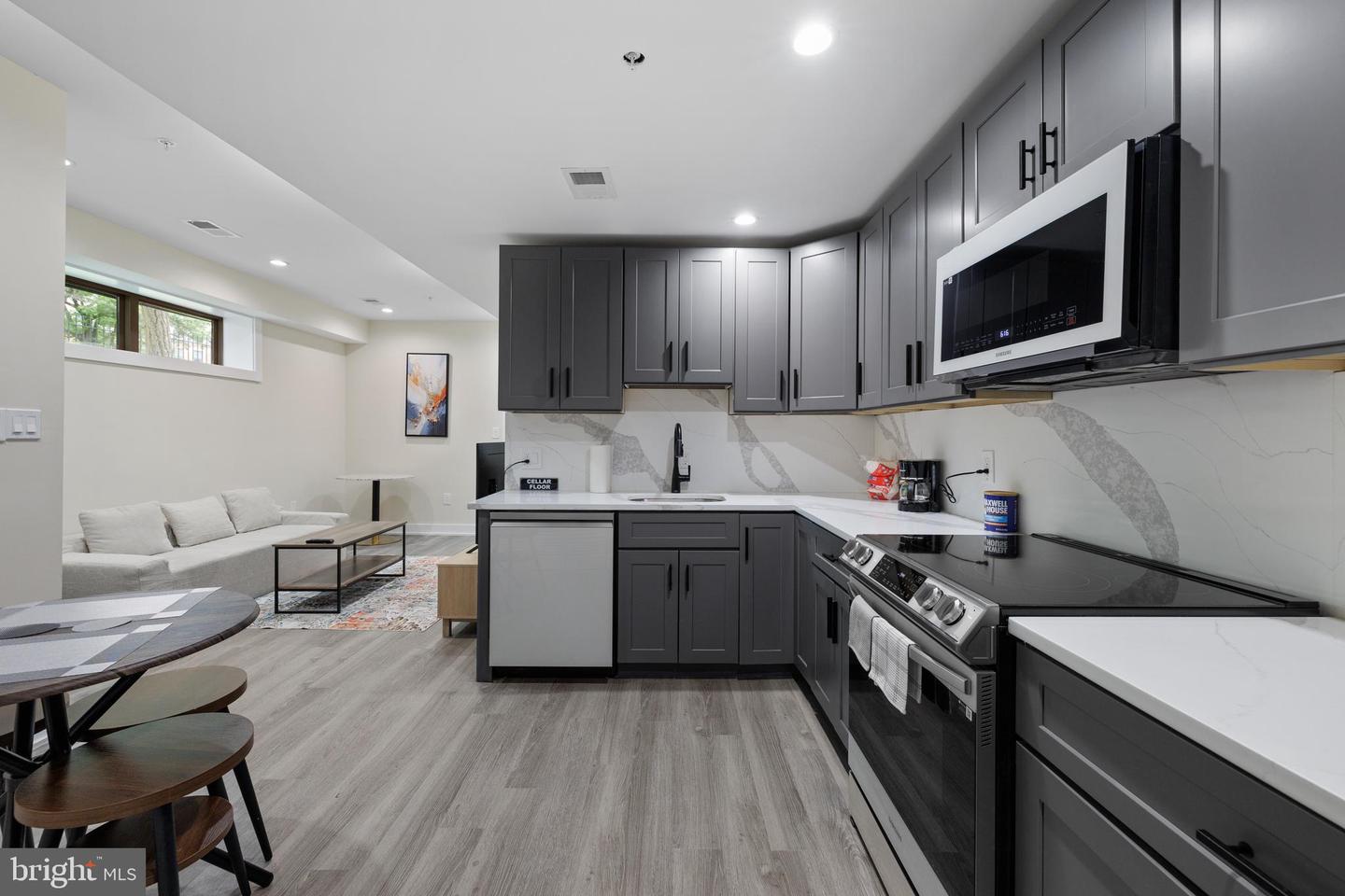 3517 14th St Nw #b01 Property Photo 6