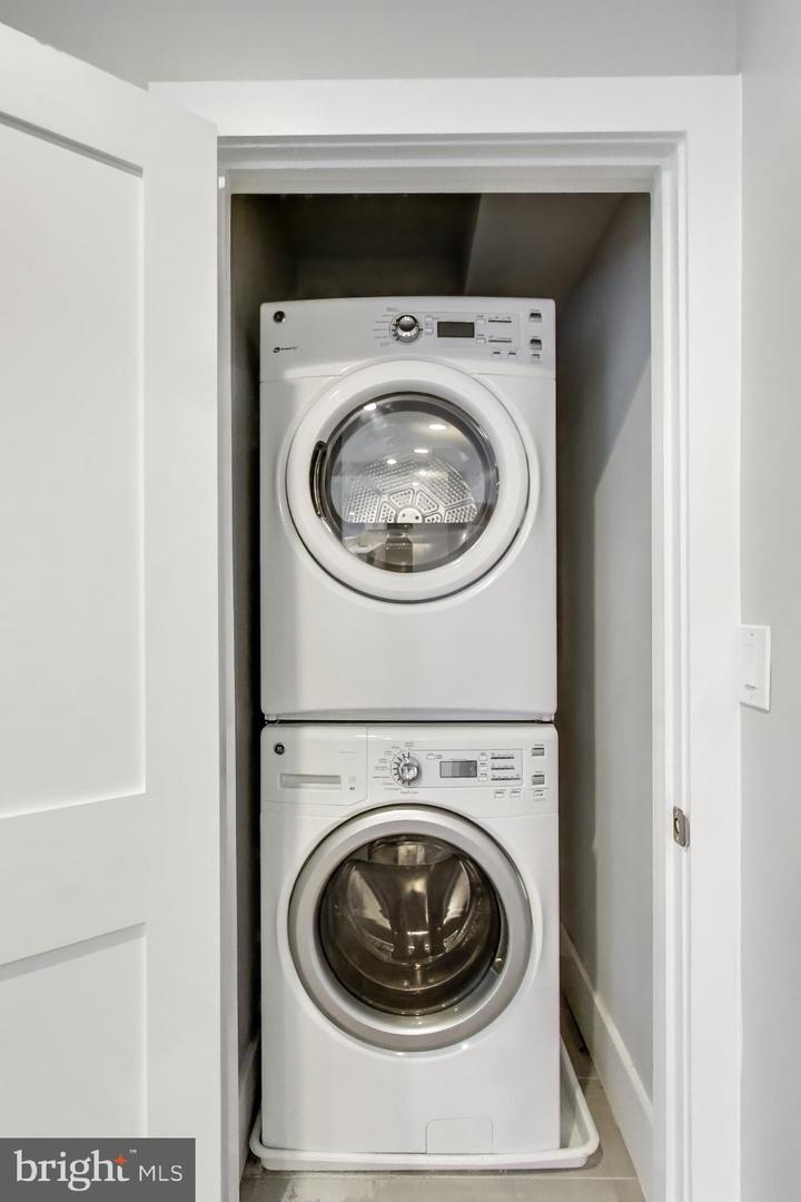 1827 Benning Rd Ne #204 Property Photo 10