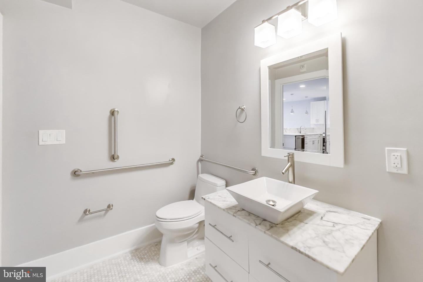 1827 Benning Rd Ne #204 Property Photo 13
