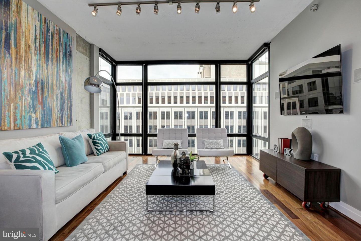 1010 MASSACHUSETTS AVE NW #1208