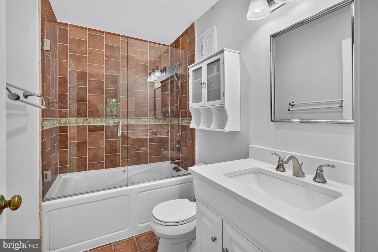 3271 Sutton Pl Nw #d Property Photo 13