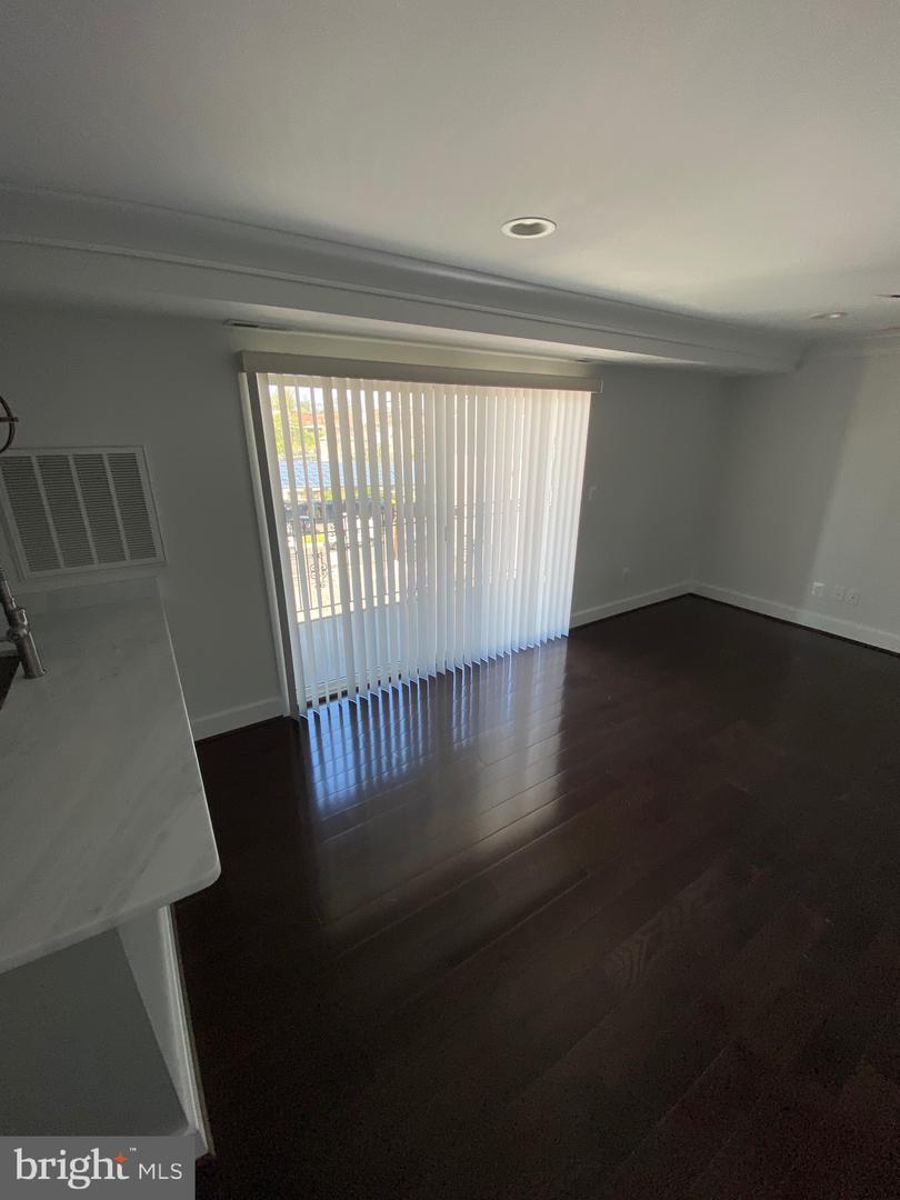 4932 A St Se #302 Property Photo 10