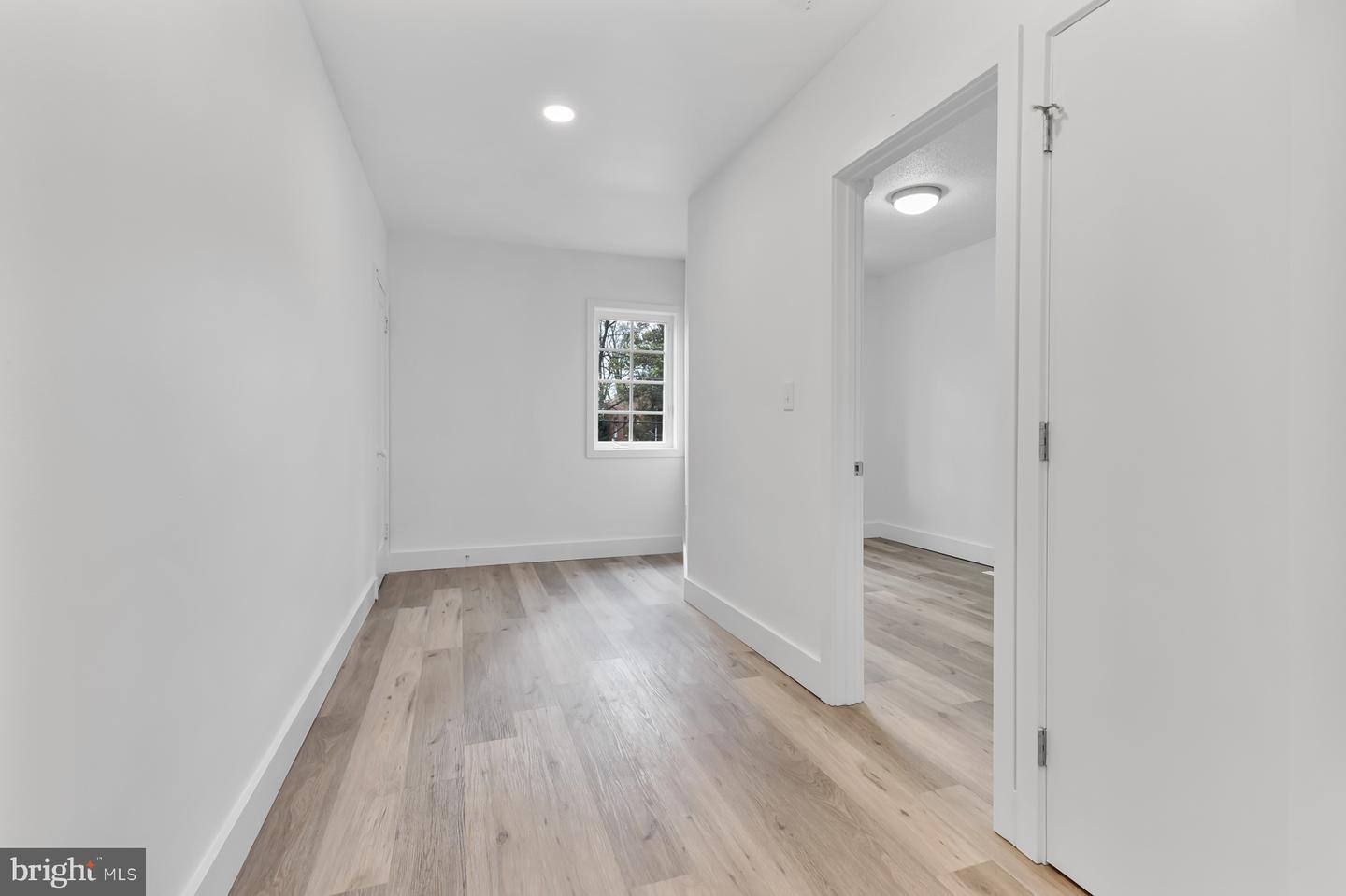 1353 Nicholson St Nw #4 Property Photo 10