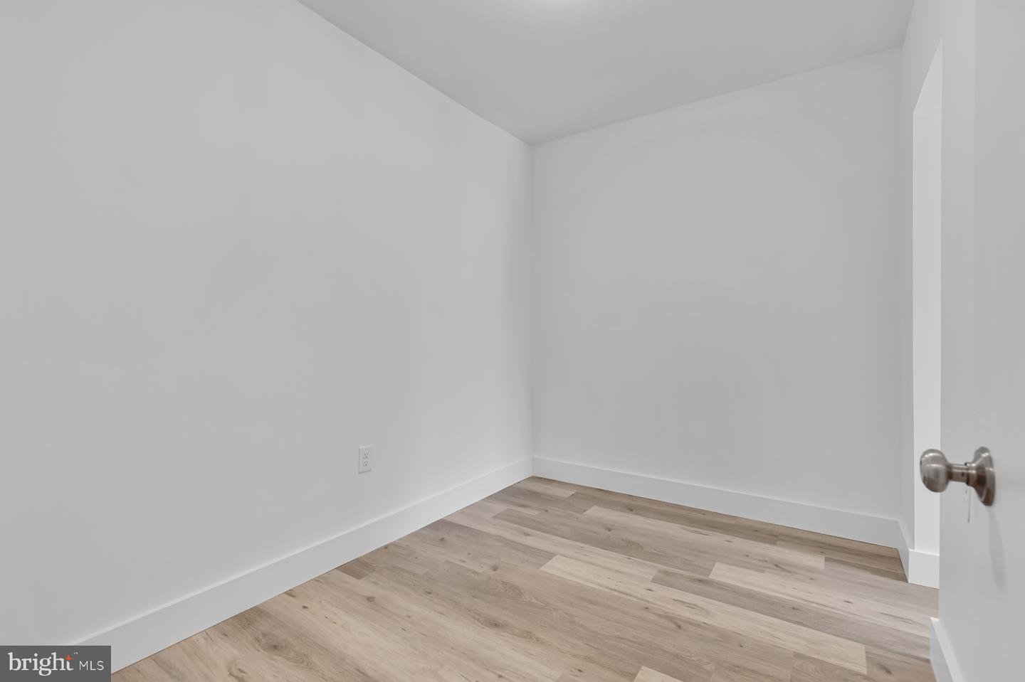 1353 Nicholson St Nw #4 Property Photo 18