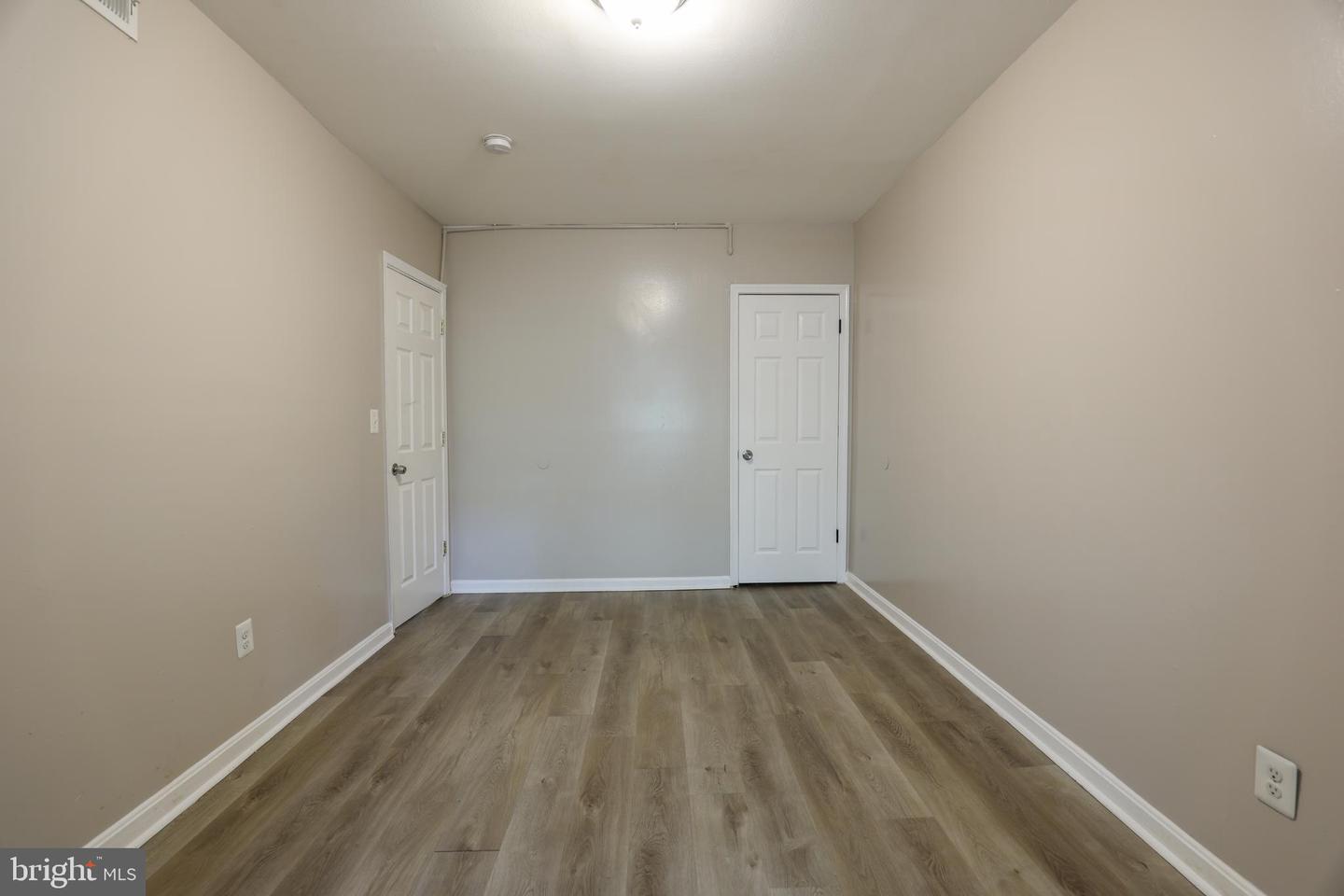 1633 E St Ne #3 Property Photo 12