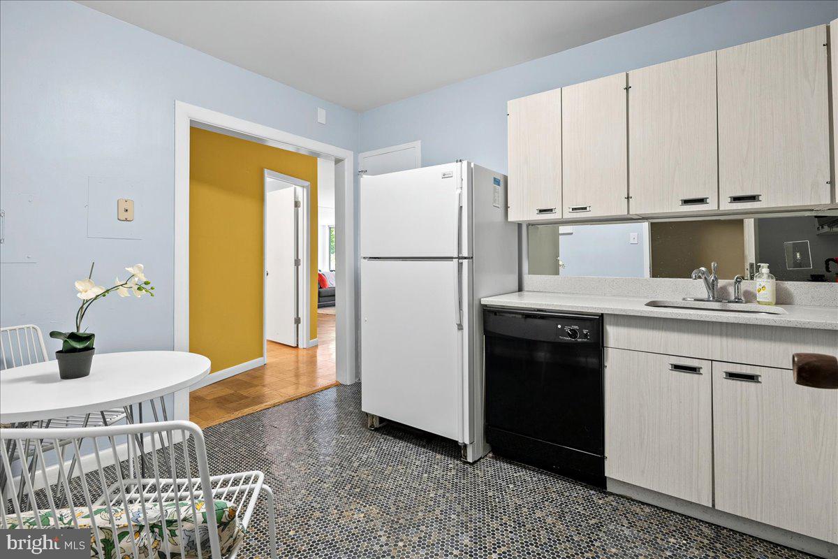 3001 Veazey Ter Nw #322 Property Photo 20