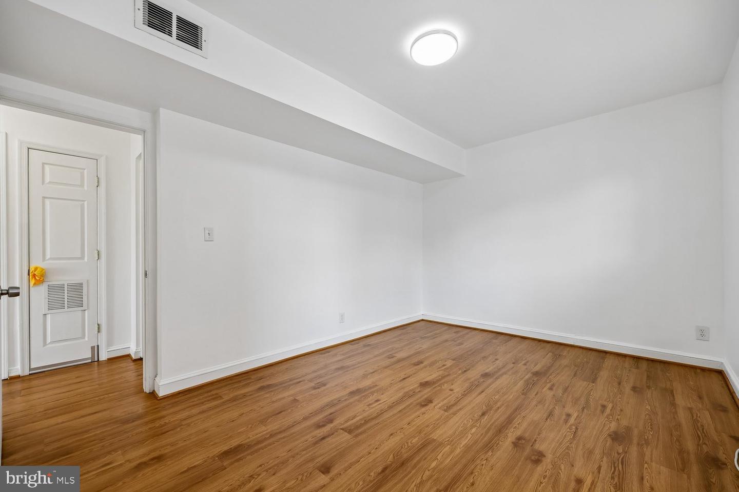 1904 3rd St Ne Property Photo 13