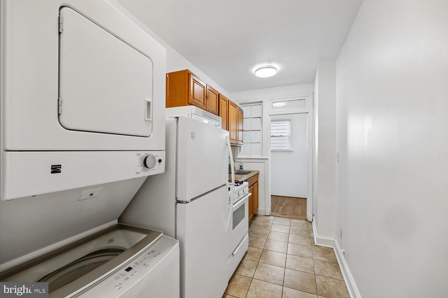 1904 3rd St Ne Property Photo 16