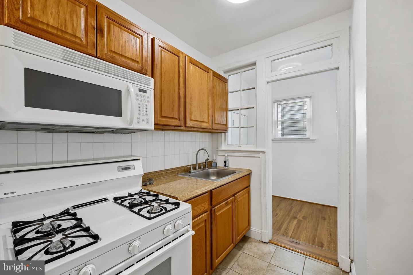 1904 3rd St Ne Property Photo 18
