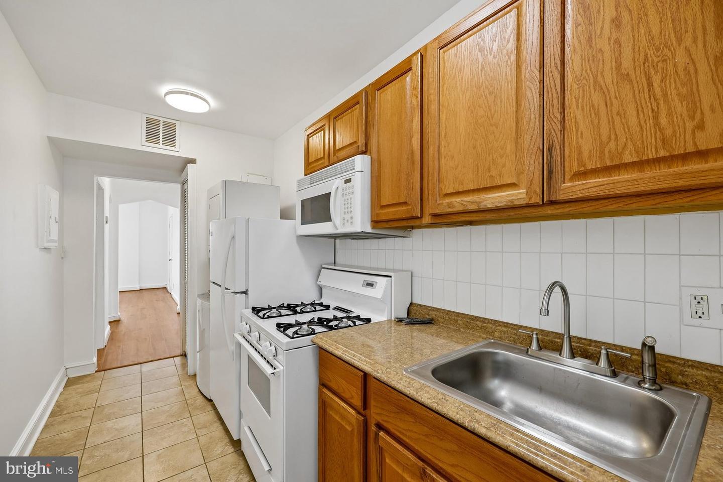 1904 3rd St Ne Property Photo 19
