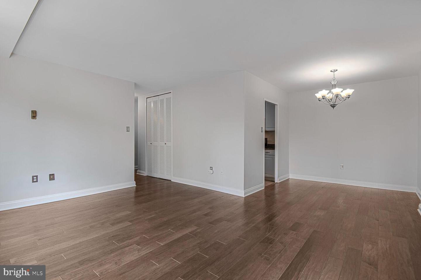 4000 Tunlaw Rd Nw #419 Property Photo 5