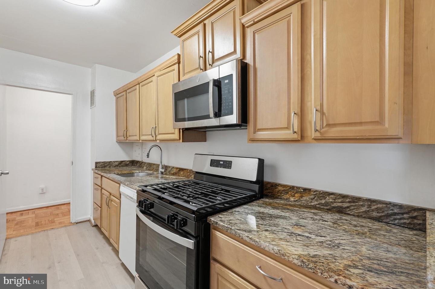 4000 Tunlaw Rd Nw #619 Property Photo 12
