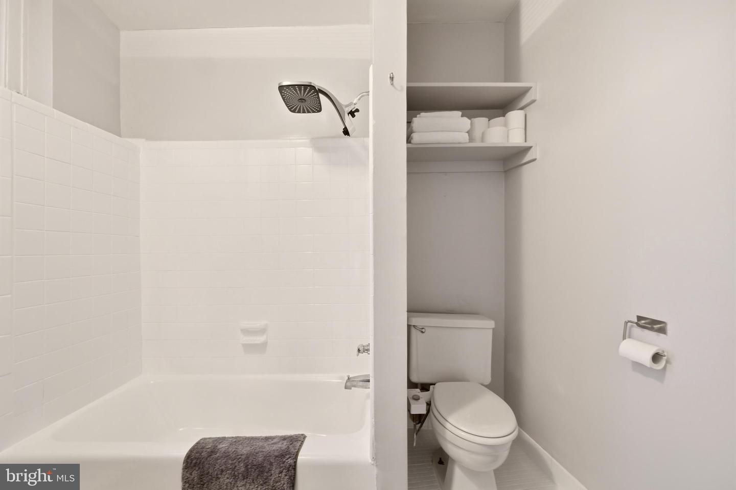 2410 20th St Nw #106 Property Photo 27