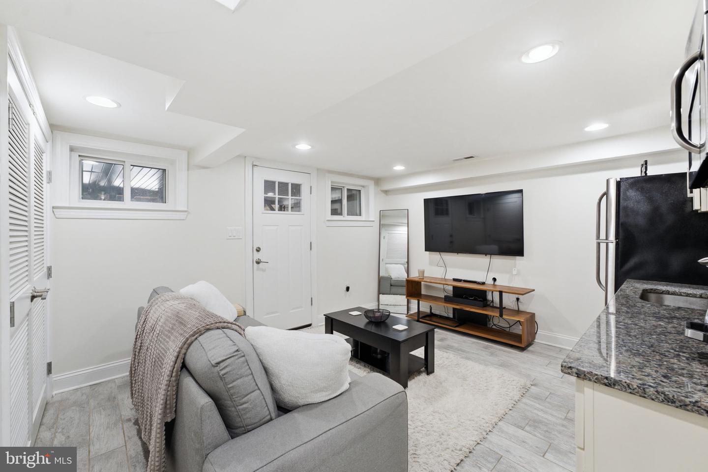 226 S St Ne Property Photo 56
