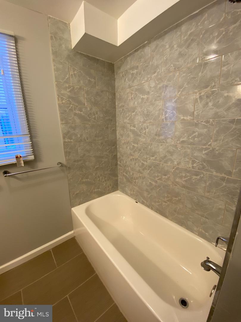1216 Savannah Pl Se Property Photo 9