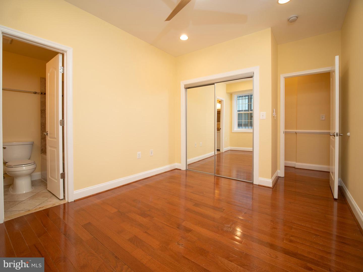 648 Newton Pl Nw #2 Property Photo 11