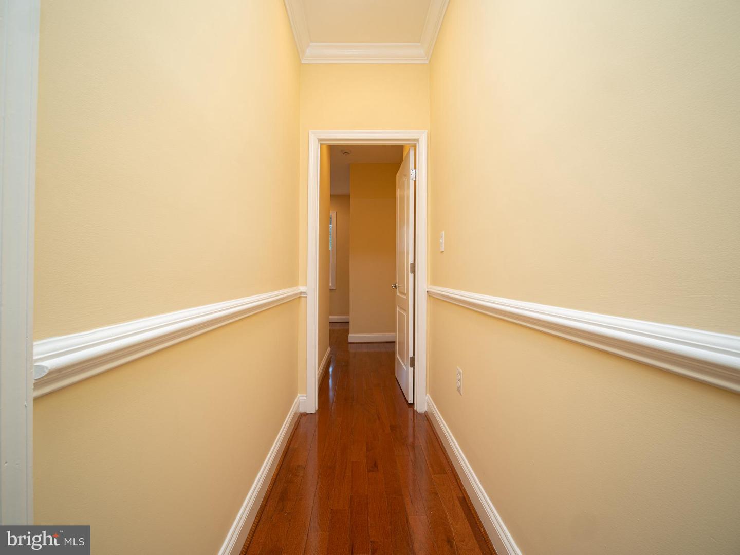 648 Newton Pl Nw #2 Property Photo 16