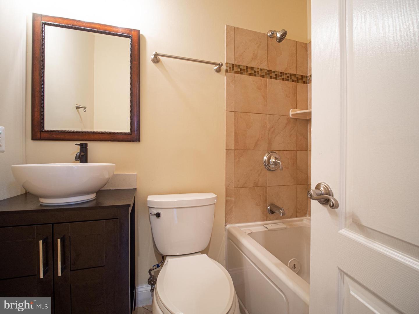 648 Newton Pl Nw #2 Property Photo 20