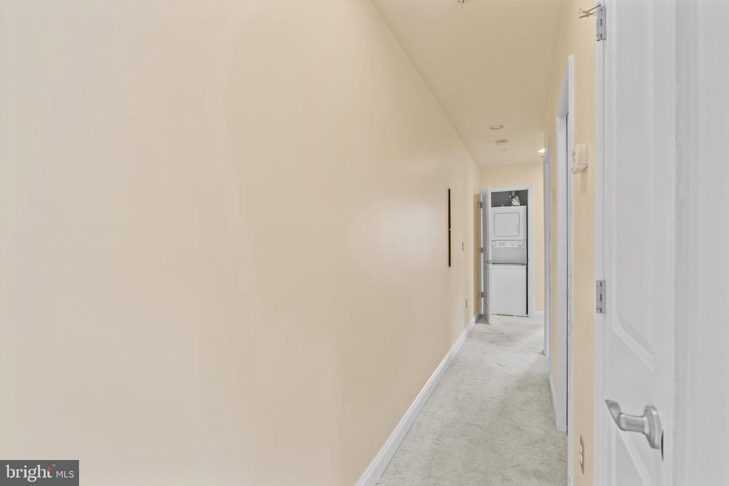 922 Madison St Nw #304 Property Photo 9