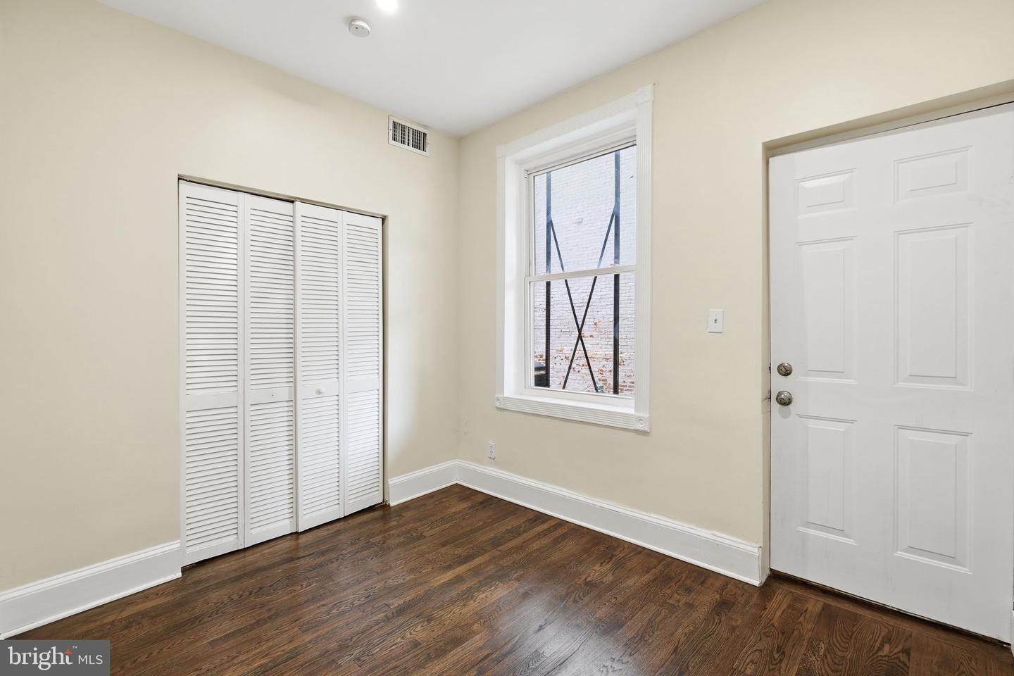 1038 6th St Ne #101 Property Photo 16