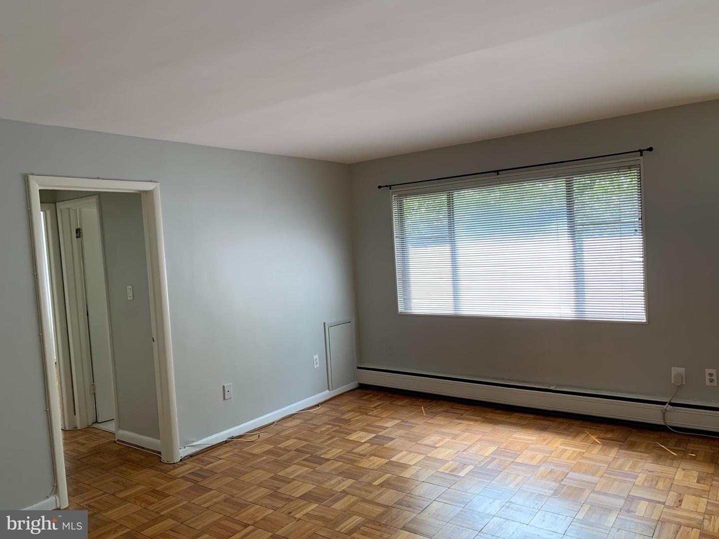 2325 42nd St Nw #201 Property Photo 5