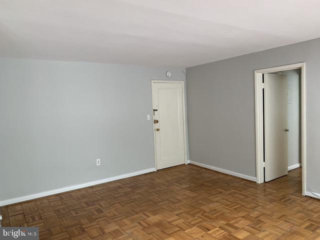 2325 42nd St Nw #201 Property Photo 7