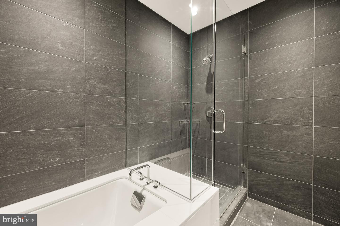 1177 22nd St Nw #3k Property Photo 38