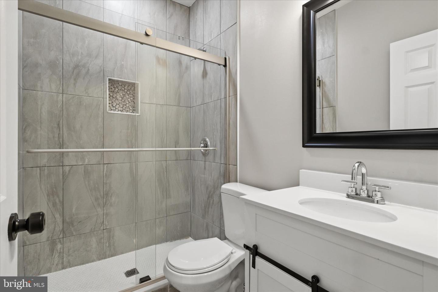 121 Danbury St Sw Property Photo 24