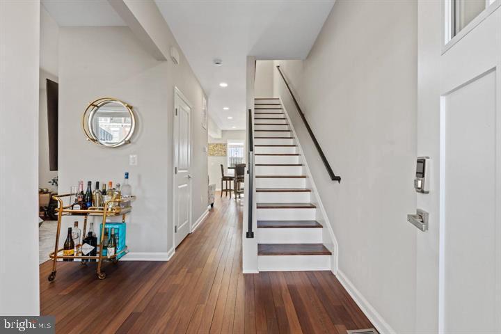 444 Kenyon St Nw Property Photo 3