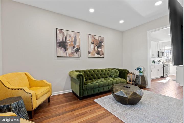 444 Kenyon St Nw Property Photo 5