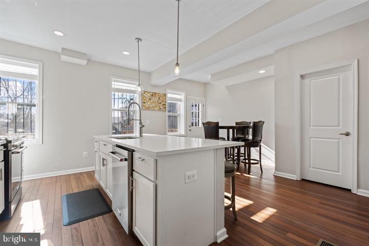 444 Kenyon St Nw Property Photo 9