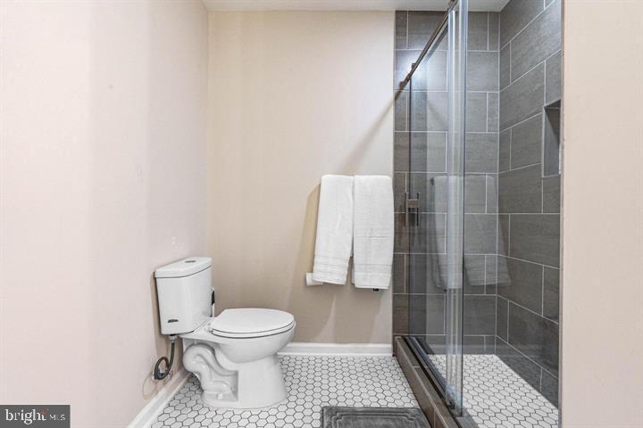 444 Kenyon St Nw Property Photo 20