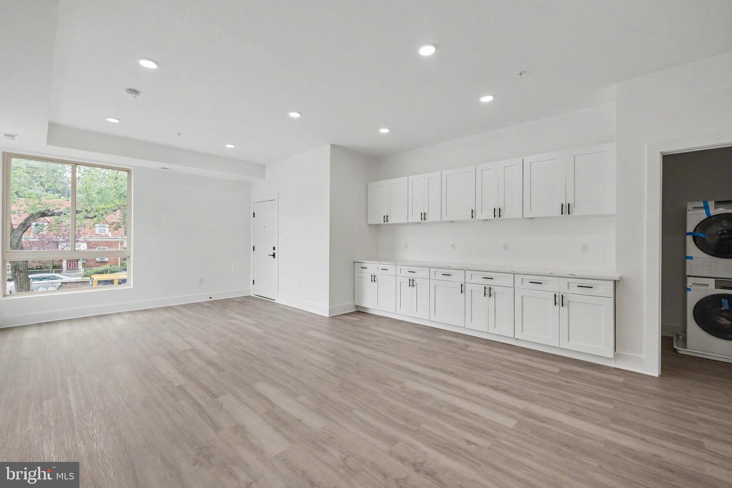 4312 Hayes St Ne Property Photo 54