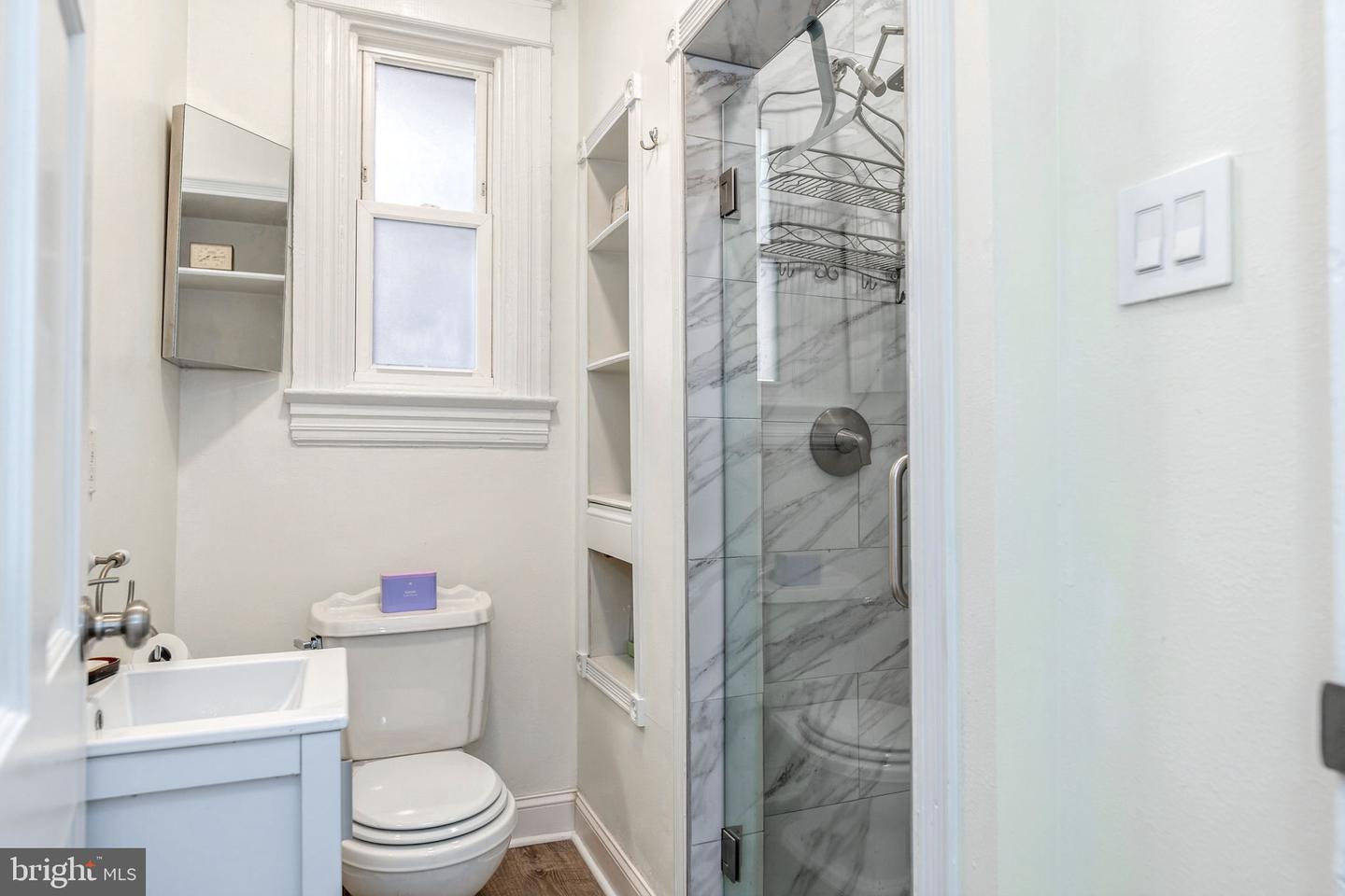 1221 E St Se Property Photo 14