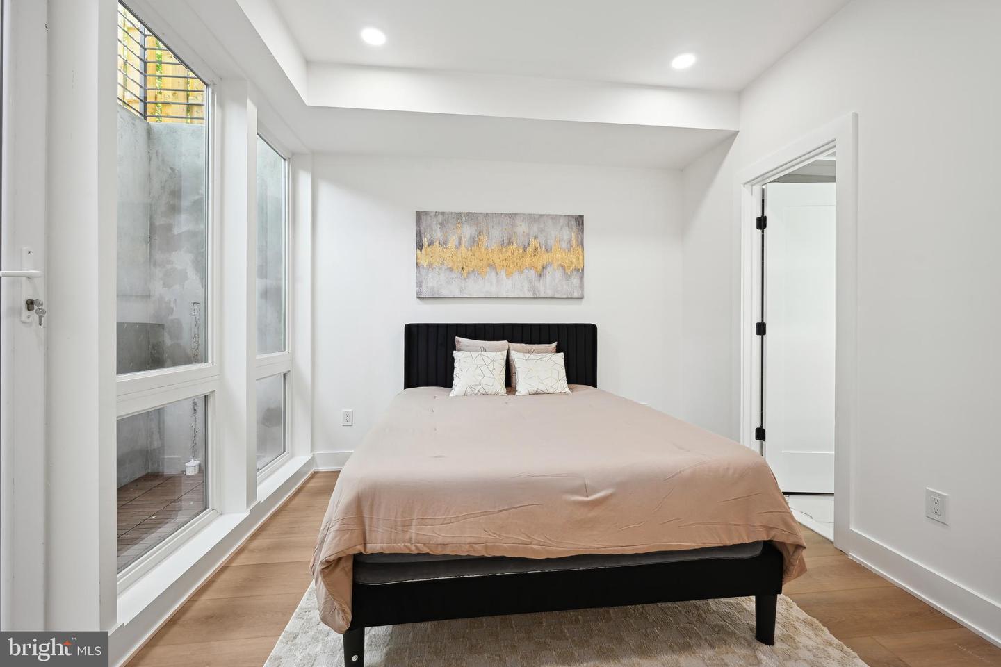 1372 Bryant St Ne #2a Property Photo 12
