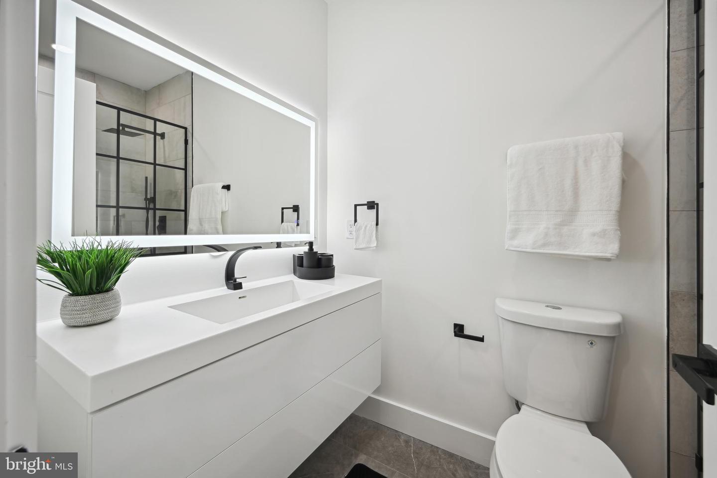 1372 Bryant St Ne #2a Property Photo 13