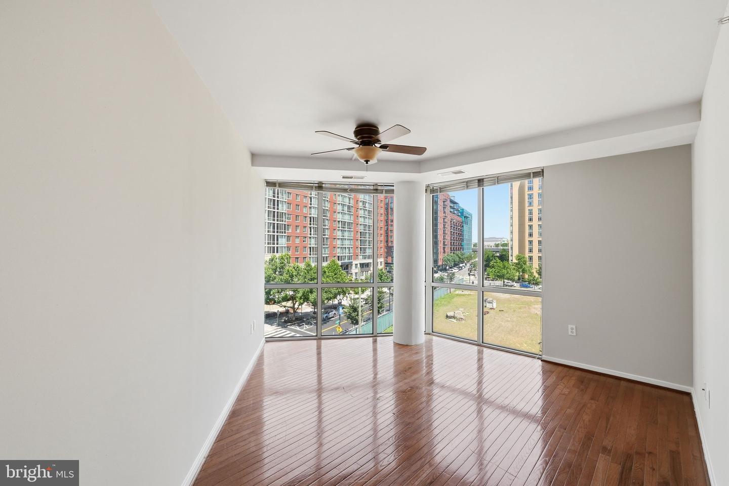 1000 New Jersey Ave Se #513 Property Photo 12