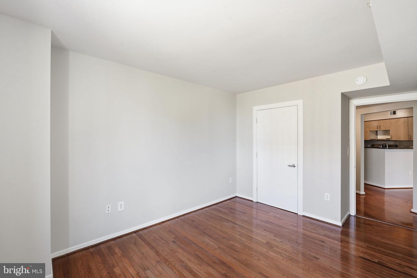 1000 New Jersey Ave Se #513 Property Photo 20