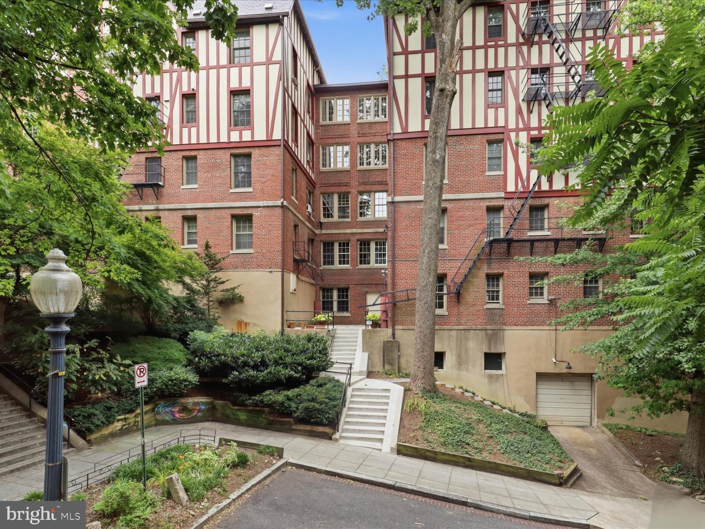 1705 Lanier Pl Nw #203 Property Photo 21