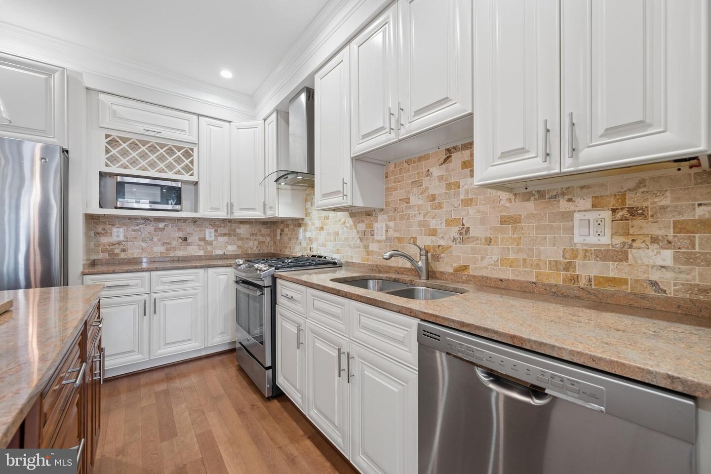 59 R St Ne #1 Property Photo 15