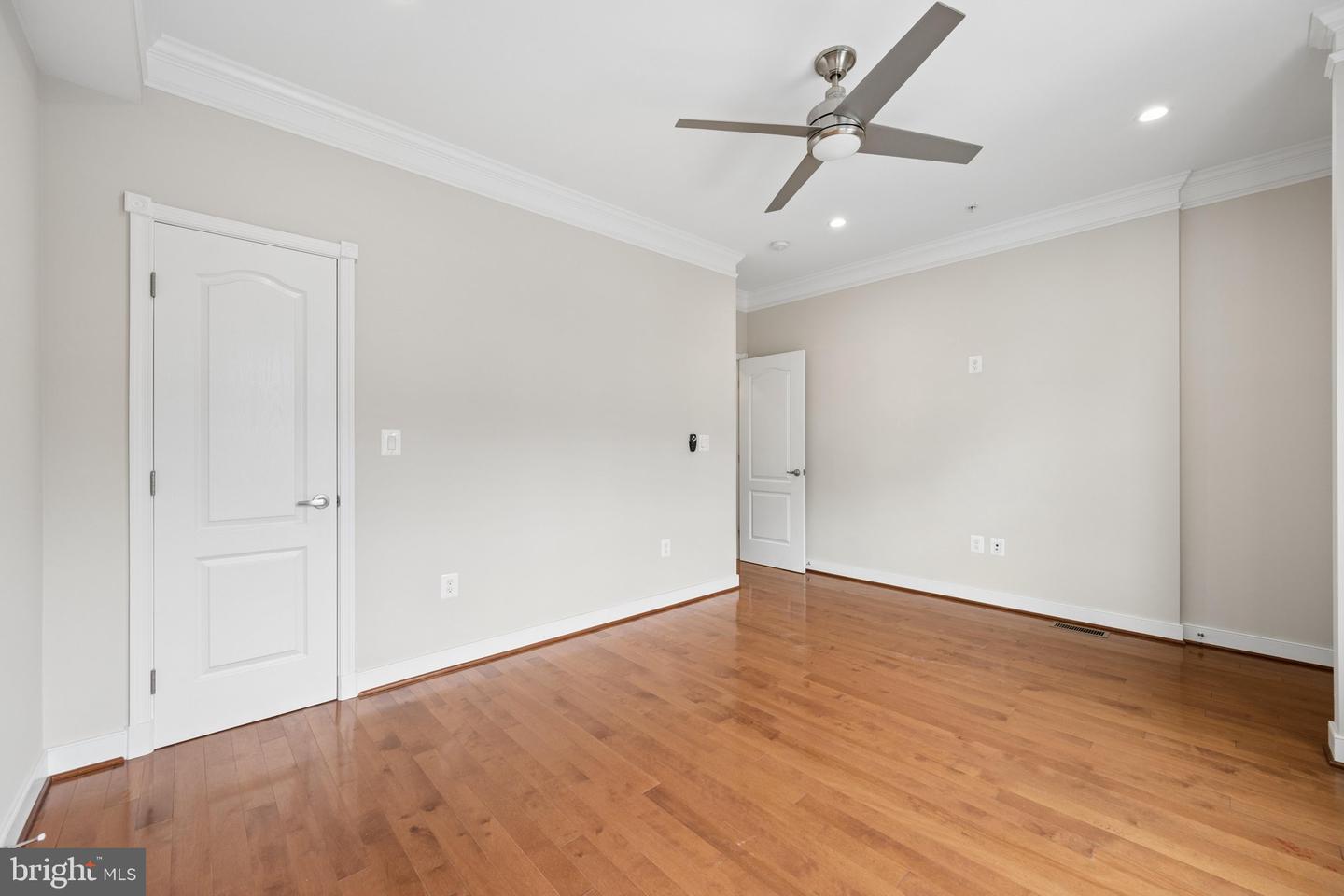 59 R St Ne #1 Property Photo 24
