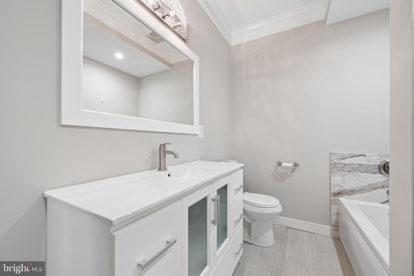 59 R St Ne #1 Property Photo 46