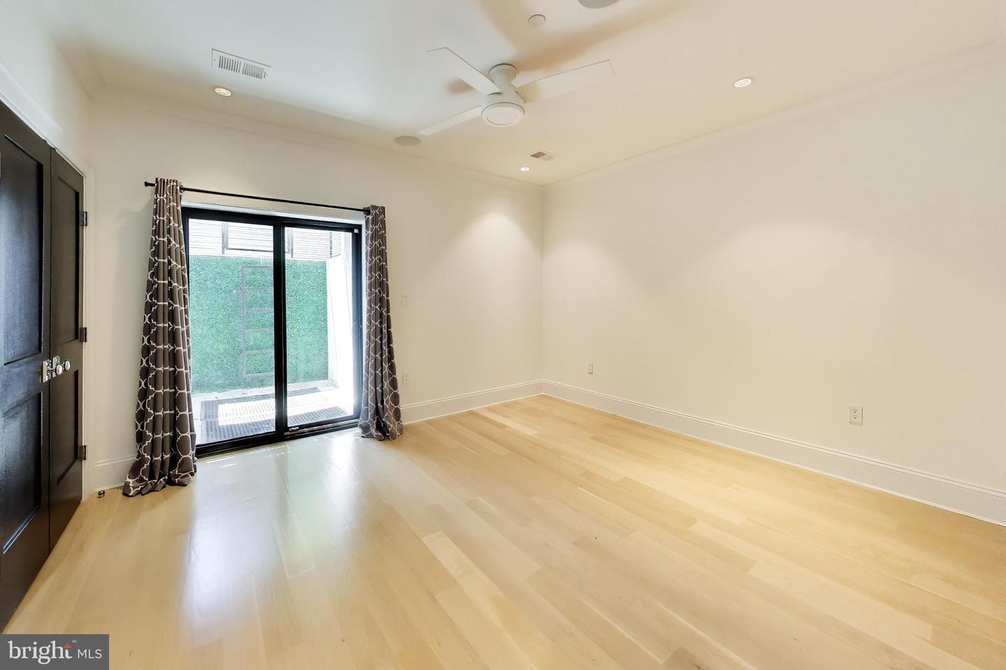 715 K St Ne #1 Property Photo 19