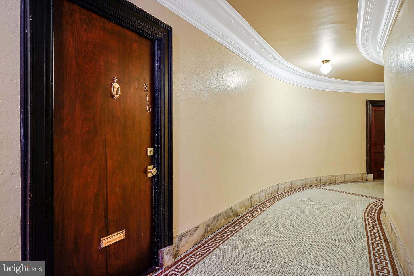 2039 New Hampshire Ave Nw #210 Property Photo 5