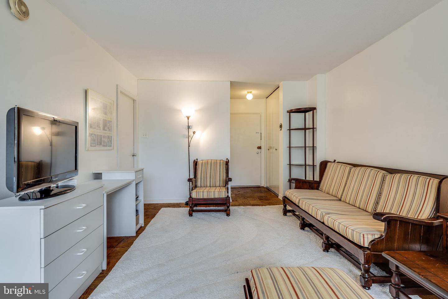 2201 L St Nw #412 Property Photo 7