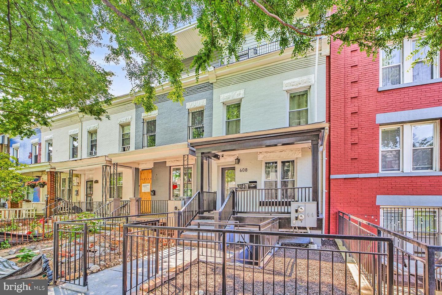 608 IRVING ST NW #1 Property Photo 1