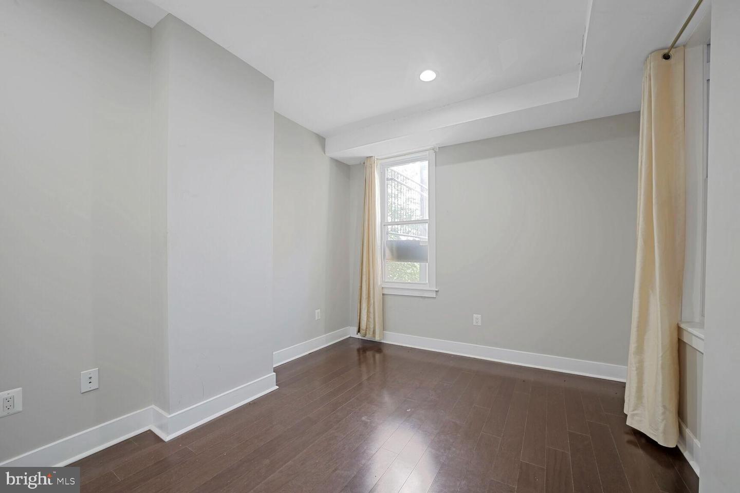 608 Irving St Nw #1 Property Photo 7